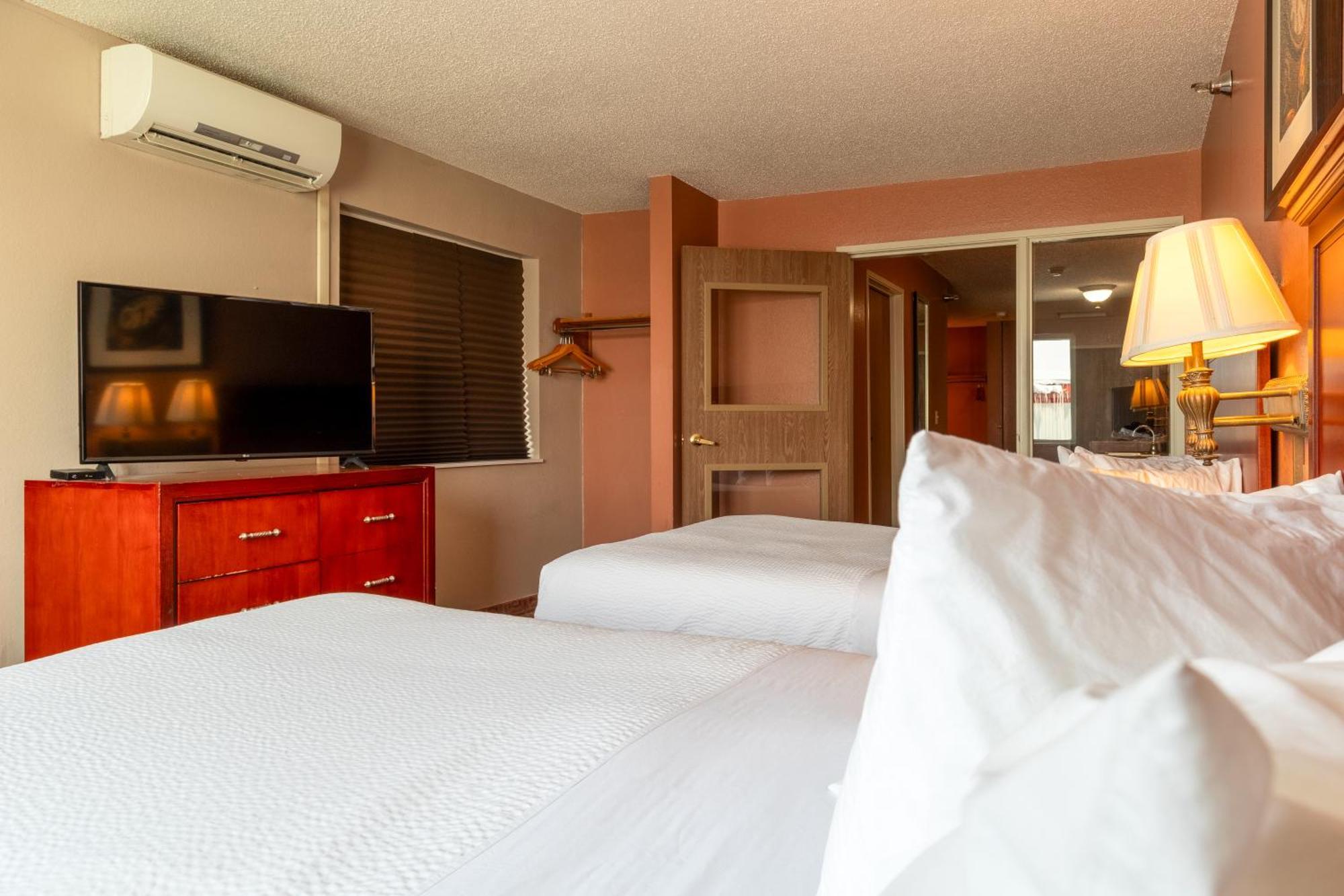 Norland Inn & Suites Roseau מראה חיצוני תמונה